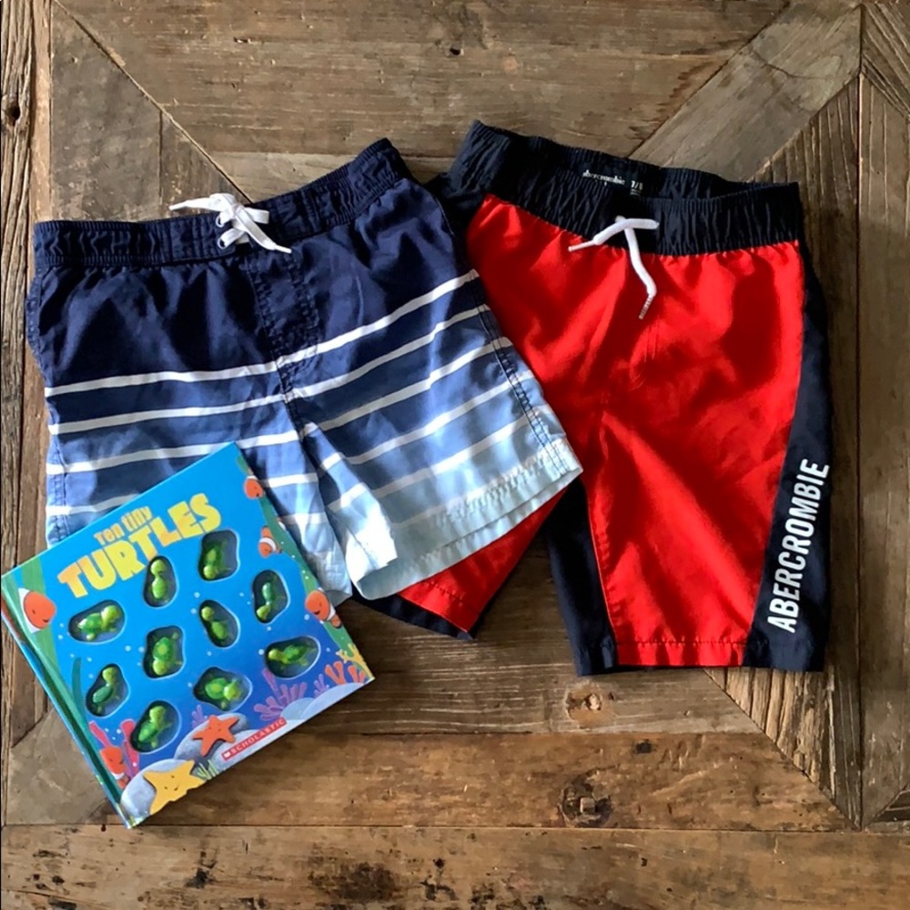 🎁 BUNDLE! A&F Kids Swimsuit Shorts & FREE Book 🐢